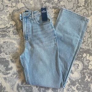Hollister Women's Vintage Straight Leg High Waisted Jeans in Light Blue